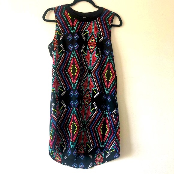 🦋HP Xhilaration Retro Geometric Cube Print - Picture 1 of 4